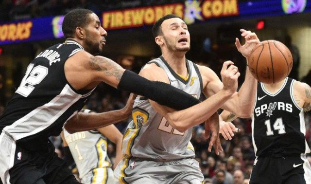  比勒菲尔德防守漏洞百出，遭遇赛季最惨痛失利